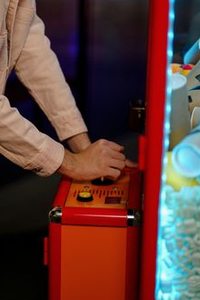 game crypto Debet